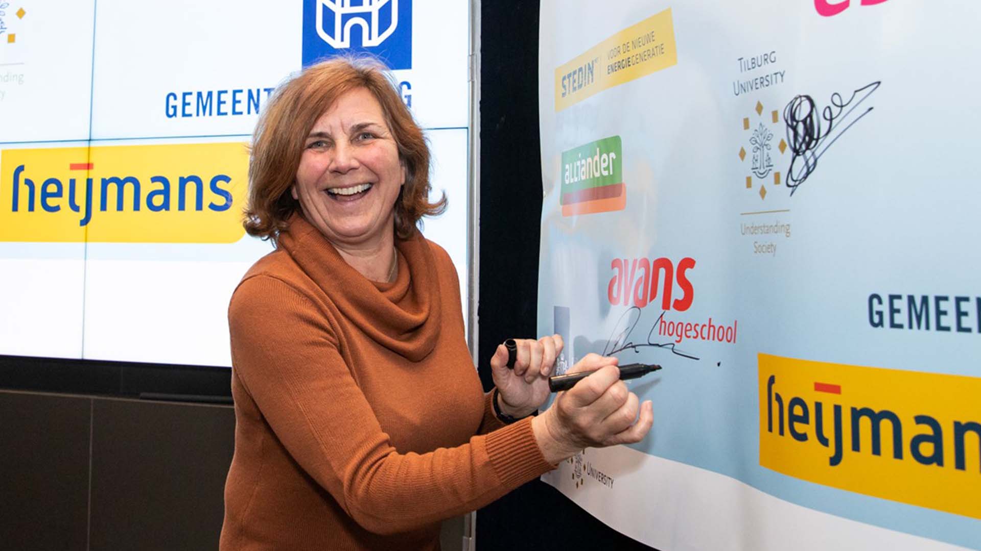 Jacomine Ravensbergen bij de kick-off van de Universiteitsbrede Academische Werkplaats Klimaat & Energie.
