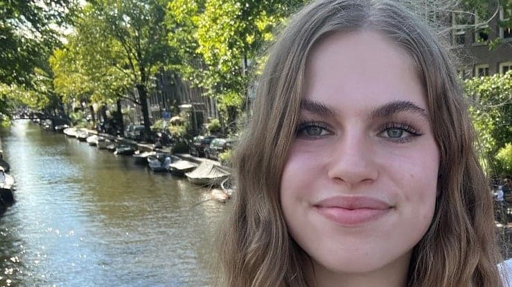 Student ambassador Feline Dirkx van bachelor Environmental Science for Sustainability, Ecosystems and Technology