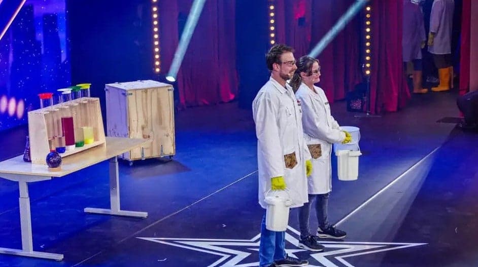 Avansdocenten Eline Jurgens en Laurens Vedder (Labtijgers) bij Holland's got Talent.