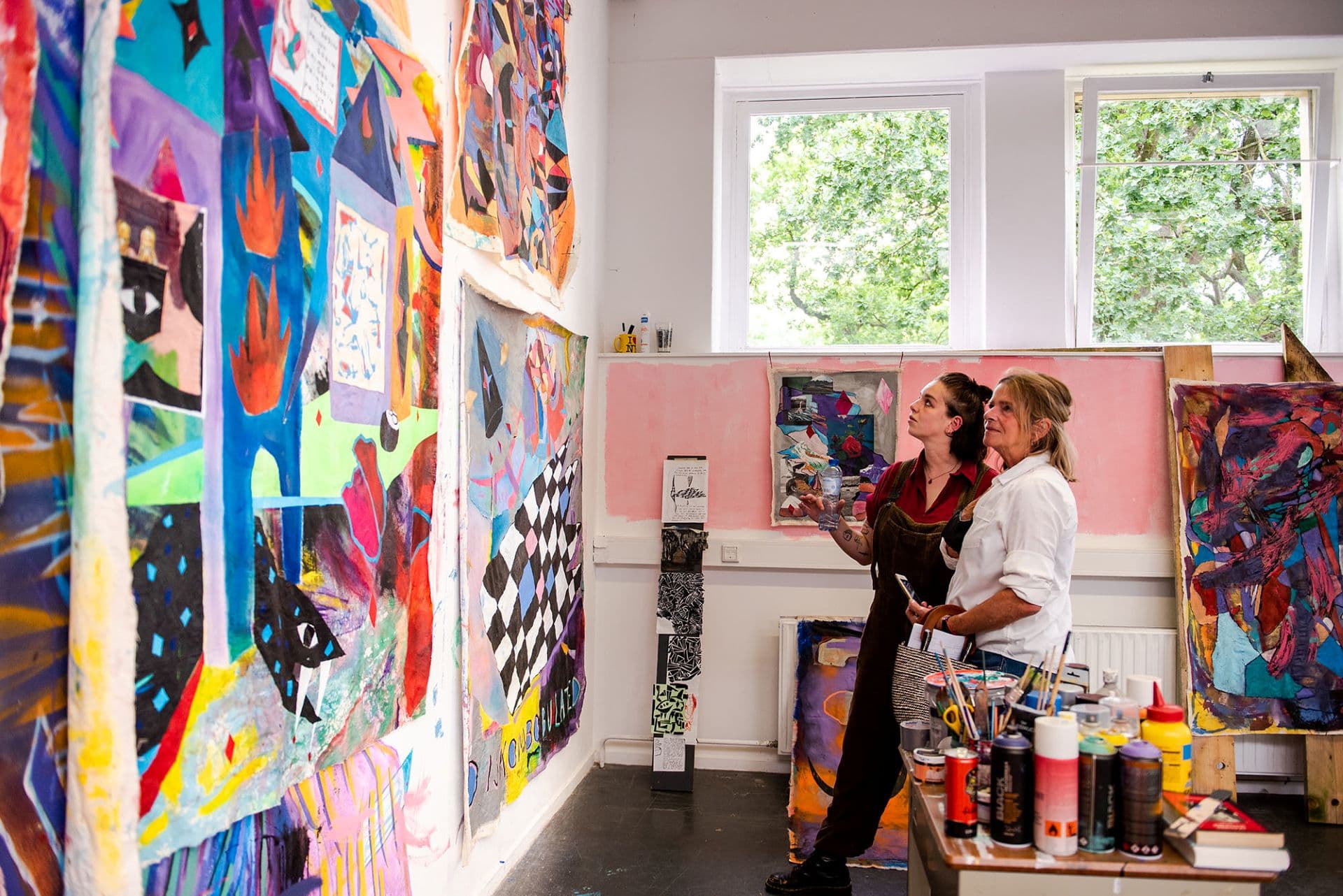 Kunstenaars tussen de kunst