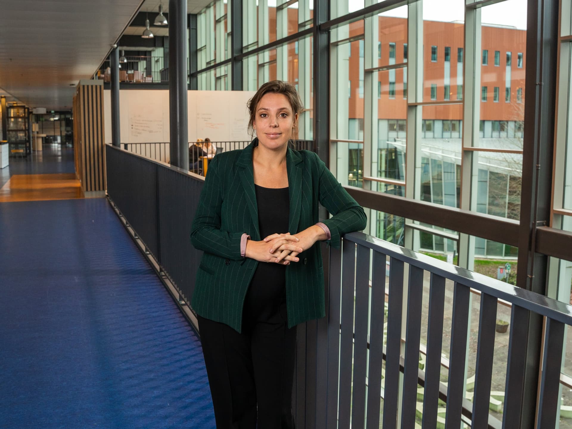 Docent Alies van der Linden in Avansgebouw