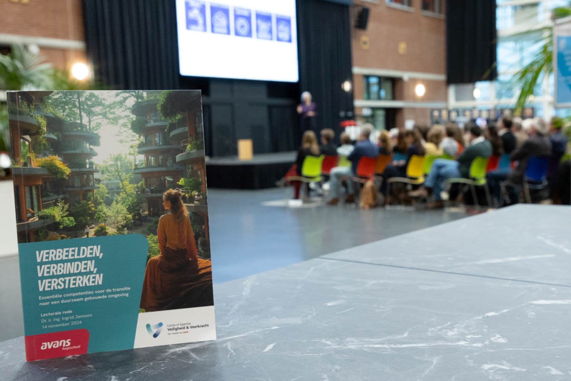 Beeld van de lectorale rede van Ingrid Janssen bij Avans in Den Bosch