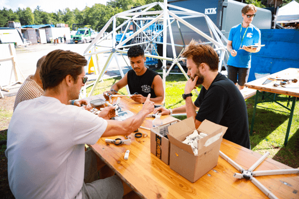 De flexidomes van Avans worden getest op Into The Great Wide Open festival.