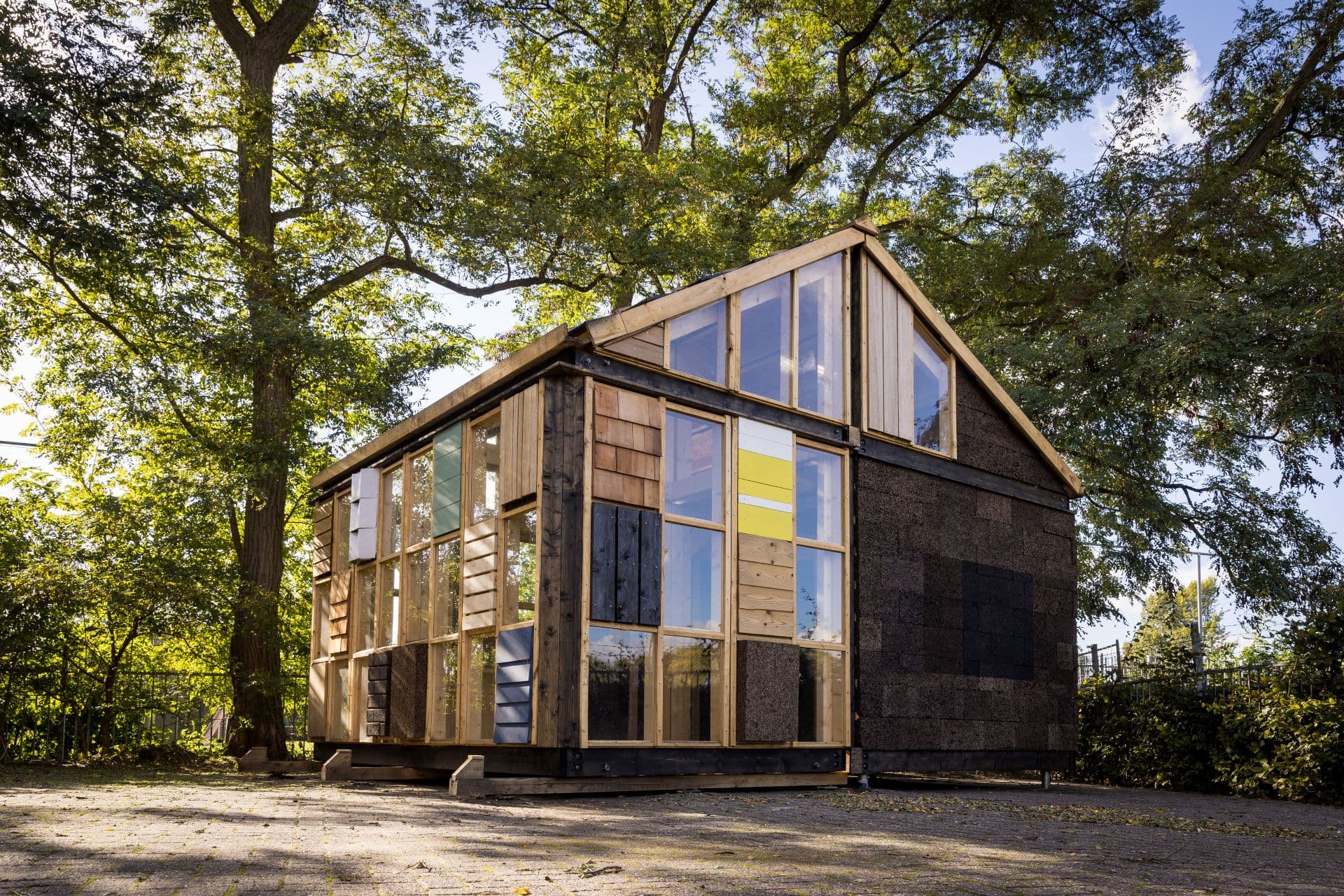 Zelfbewuste Huis GreenEGCh in het bos