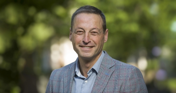 Ton van Kollenburg Lector Improving Business