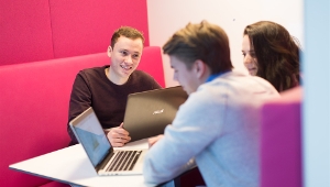 Kritisch leren denken: onbevooroordeeld redeneren