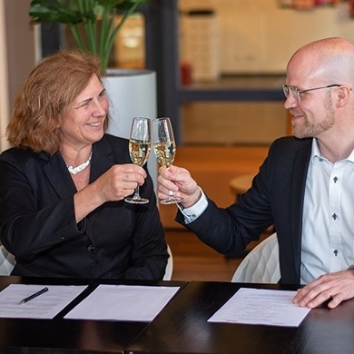 A strategic partnership contract