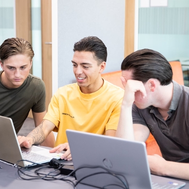 Bedrijfskunde Associate degree (voltijd)
