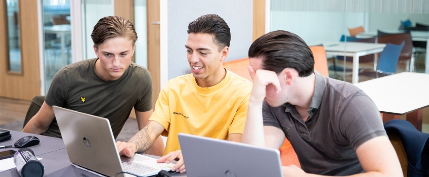 Bedrijfskunde Associate degree (voltijd)
