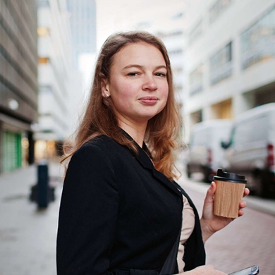 Afgestudeerden Avans kijken positief terug