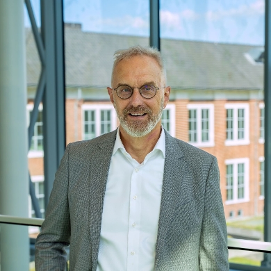 Frank van Hout neemt afscheid: 'Vertrouw op de ingeslagen weg'