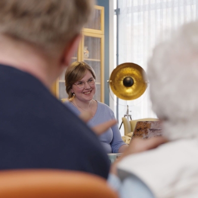 Geur- en kleurverspreider helpt mensen met dementie langer thuis te wonen