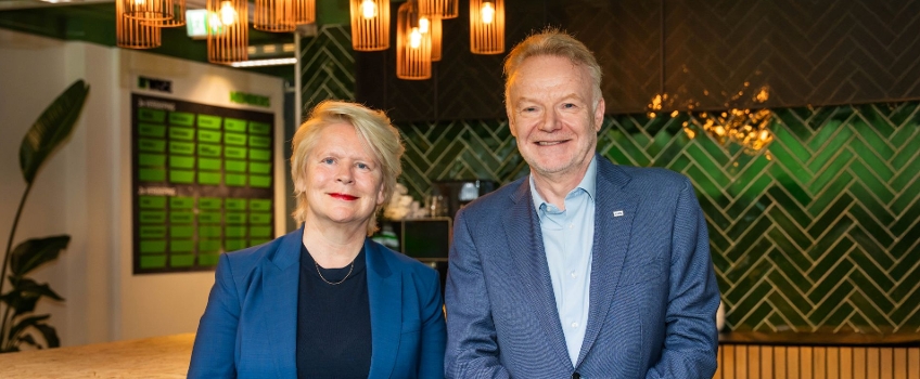 Bestuursvoorzitters Marjan Hammersma (Avans) en Rob Neutelings (Curio)
