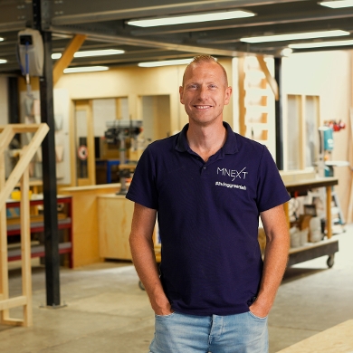 Jasper Sluis verbindt onderwijs, onderzoek en praktijk in het Living Green Lab